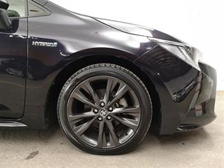 2020 Toyota Corolla - Thumbnail