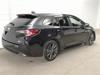 2020 Toyota Corolla - Thumbnail