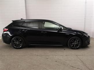 2020 Toyota Corolla - Thumbnail