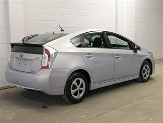 2015 Toyota Prius - Thumbnail