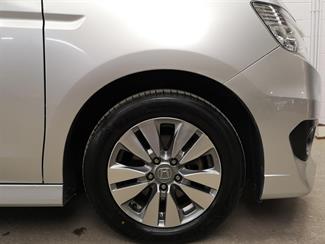 2014 Honda Step Wagon - Thumbnail