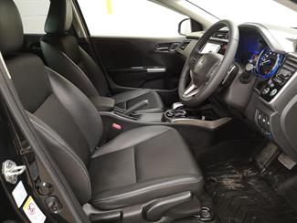 2015 Honda Grace - Thumbnail