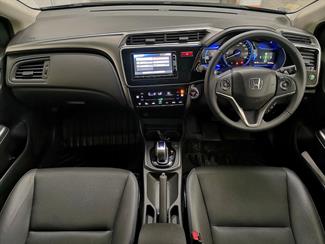 2015 Honda Grace - Thumbnail