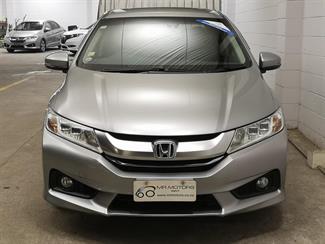2016 Honda Grace - Thumbnail