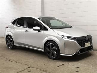 2022 Nissan Aura - Thumbnail