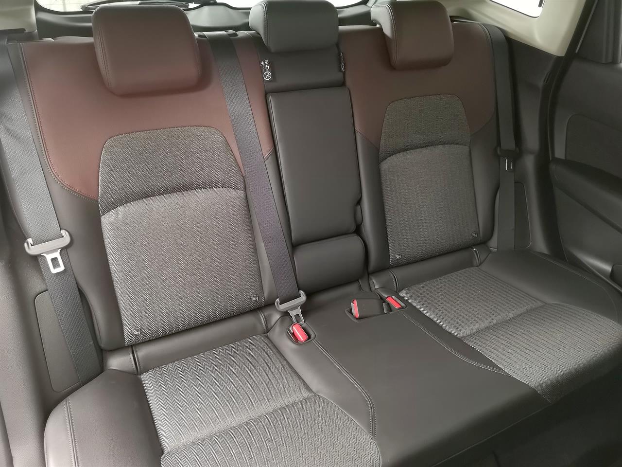 2022 Nissan Aura