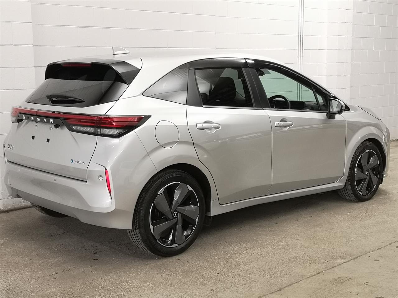 2022 Nissan Aura