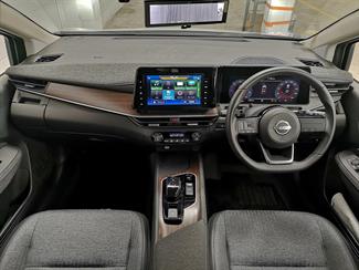 2022 Nissan Aura - Thumbnail