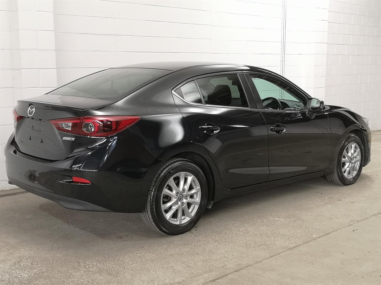 2014 Mazda Axela
