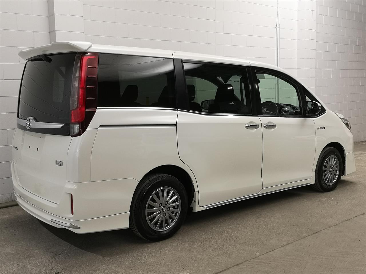 2014 Toyota Esquire