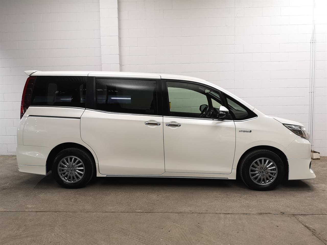 2014 Toyota Esquire
