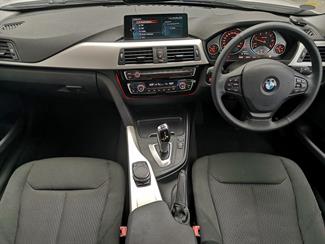 2017 BMW 320d - Thumbnail