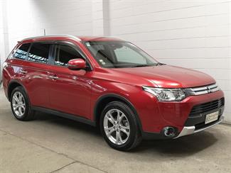 2014 Mitsubishi Outlander - Thumbnail