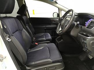 2015 Honda Odyssey - Thumbnail