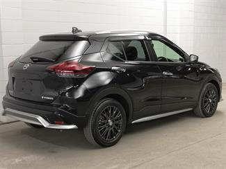 2021 Nissan Kicks - Thumbnail