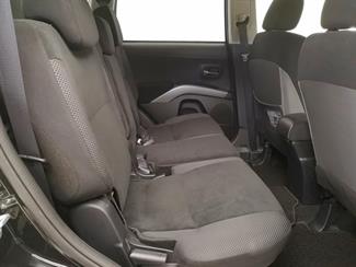 2013 Mitsubishi Outlander - Thumbnail