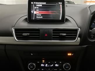 2015 Mazda Axela - Thumbnail