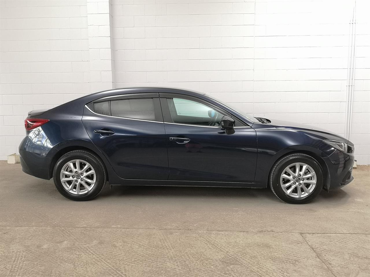 2015 Mazda Axela