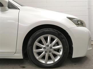 2012 Lexus CT 200H - Thumbnail