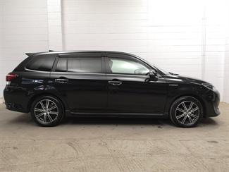 2015 Toyota Corolla - Thumbnail