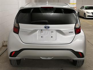 2022 Toyota Aqua - Thumbnail