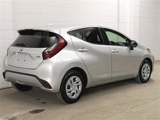 2022 Toyota Aqua - Thumbnail