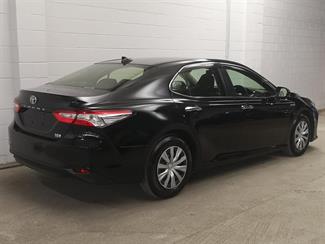 2020 Toyota Camry - Thumbnail