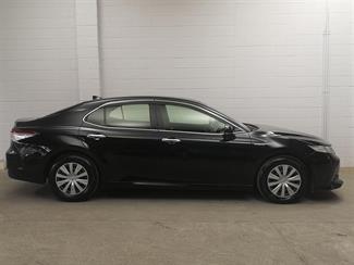 2020 Toyota Camry - Thumbnail