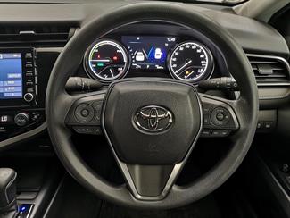 2020 Toyota Camry - Thumbnail