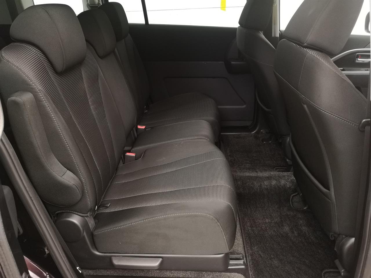 2013 Mazda Premacy
