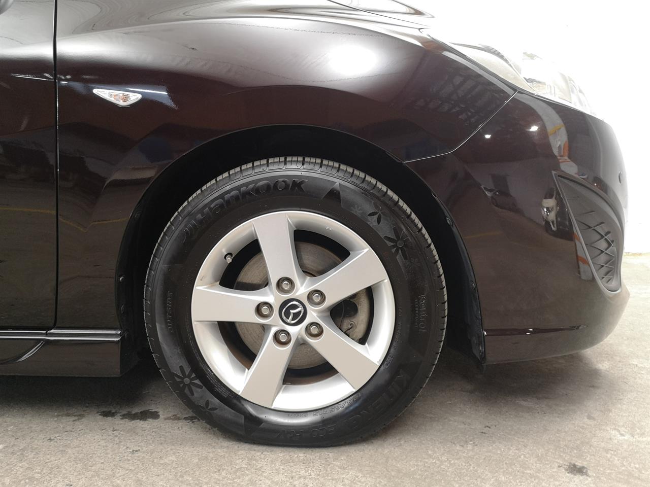 2013 Mazda Premacy