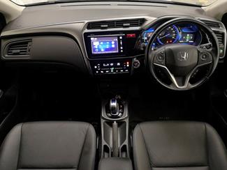 2016 Honda Grace - Thumbnail