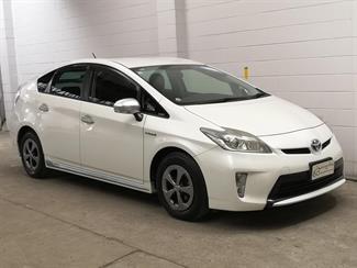 2013 Toyota Prius - Thumbnail