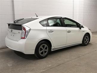 2013 Toyota Prius - Thumbnail