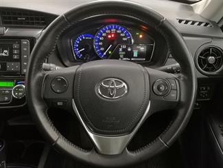 2016 Toyota Corolla - Thumbnail