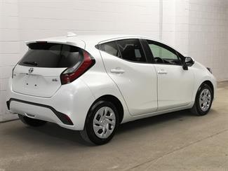 2021 Toyota Aqua - Thumbnail