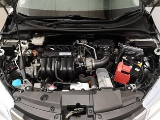 2017 Honda Grace - Thumbnail