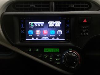 2013 Toyota Aqua - Thumbnail