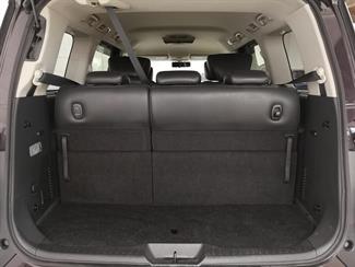 2013 Nissan Elgrand - Thumbnail