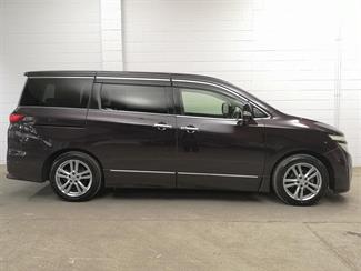 2013 Nissan Elgrand - Thumbnail