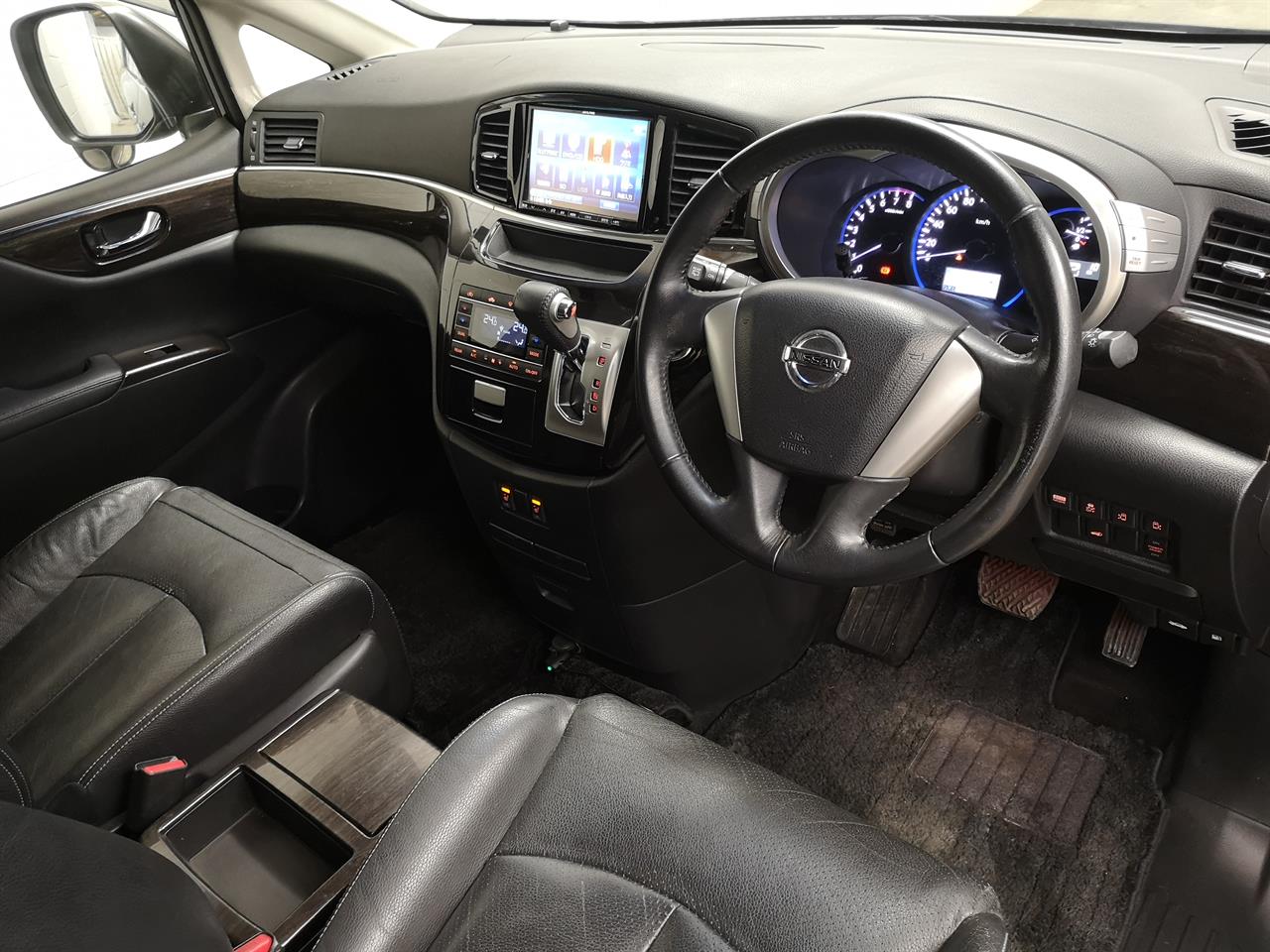 2013 Nissan Elgrand