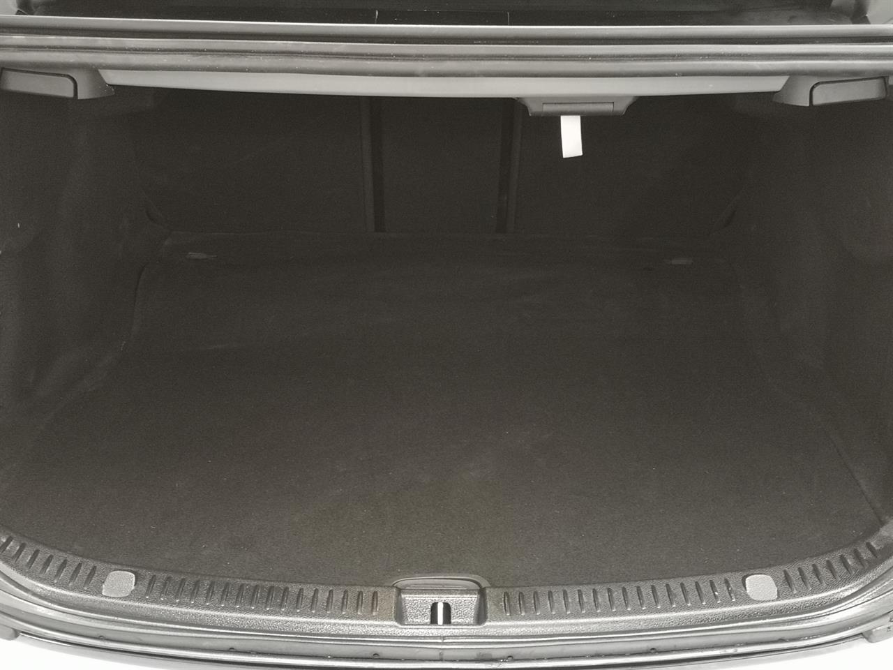 2017 Mercedes-Benz E 200