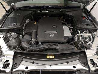 2017 Mercedes-Benz E 200 - Thumbnail