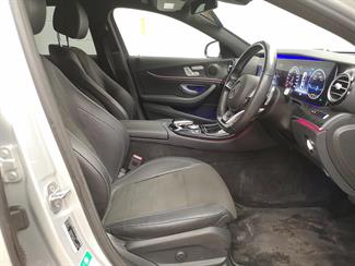 2017 Mercedes-Benz E 200 - Thumbnail