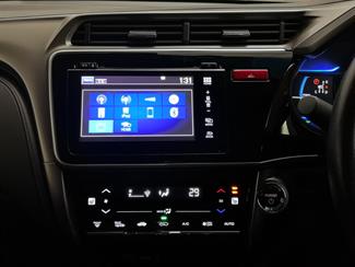 2015 Honda Grace - Thumbnail