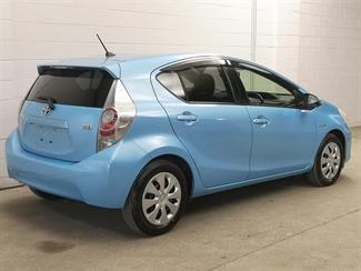 2012 Toyota Aqua - Thumbnail