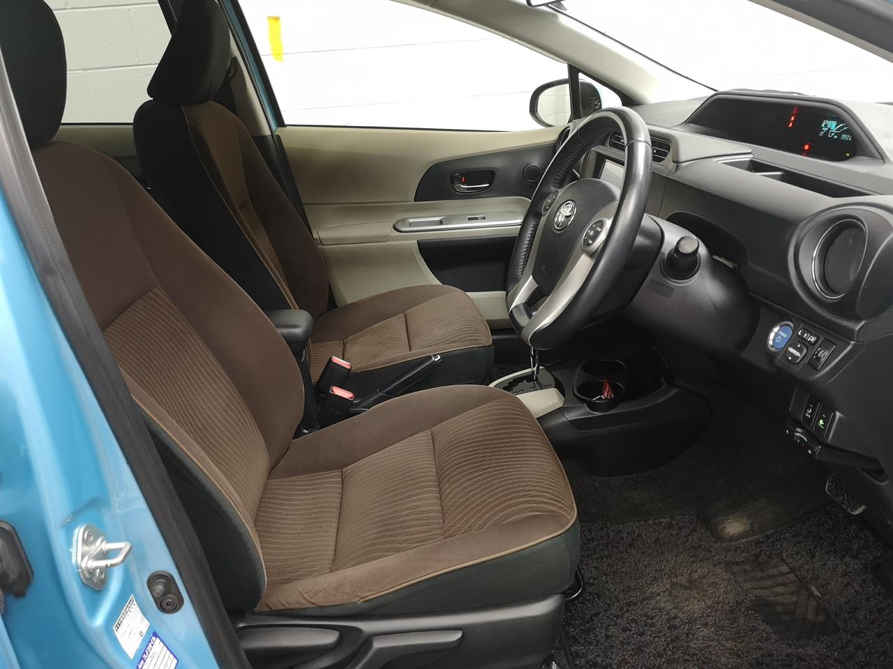 2012 Toyota Aqua