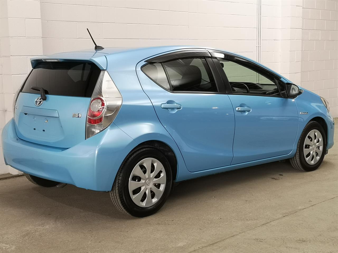 2013 Toyota Aqua