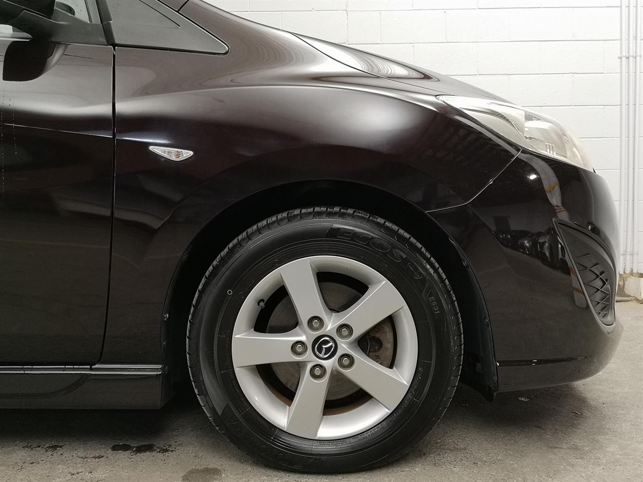 2013 Mazda Premacy