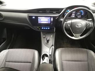 2017 Toyota Auris - Thumbnail